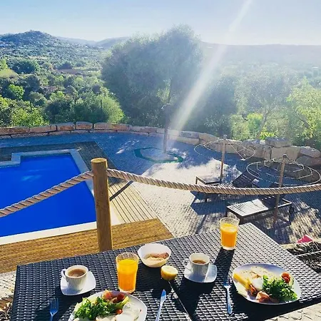 Monte Da Alfarrobeira Villa *