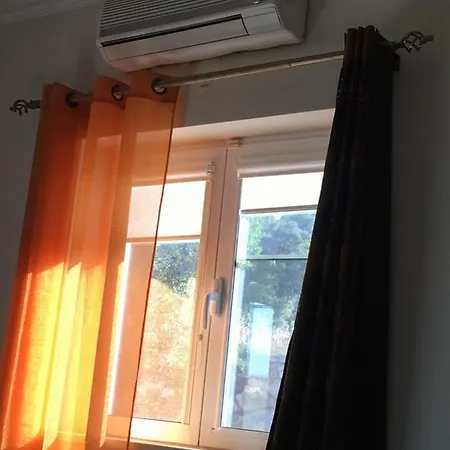 Monte Da Alfarrobeira 别墅 埃斯托伊